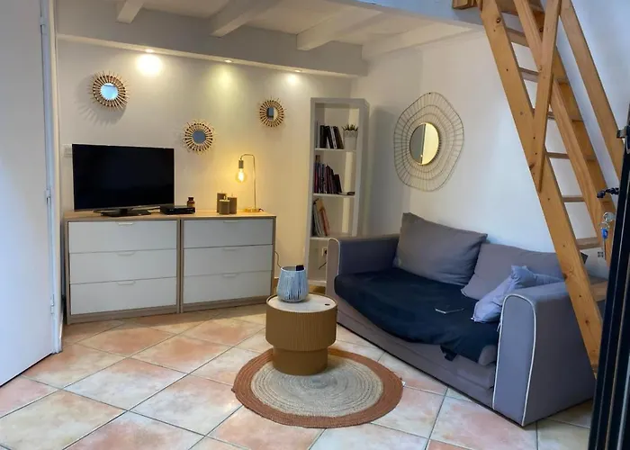 La Tiny House Yourhosthelper