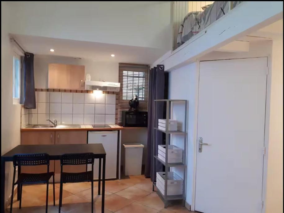 La Tiny House Yourhosthelper Narbonne