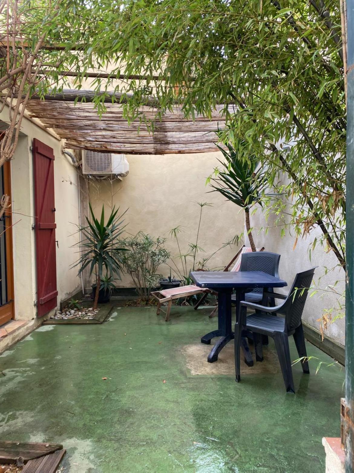 La Tiny House Yourhosthelper *
