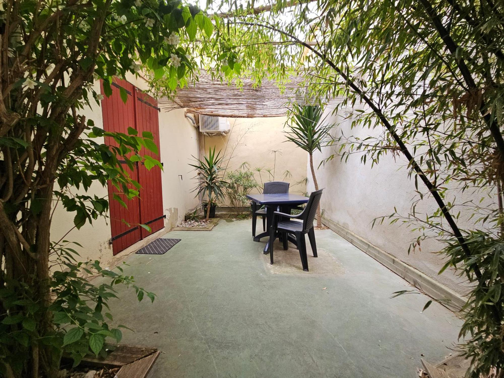La Tiny House Yourhosthelper Narbonne